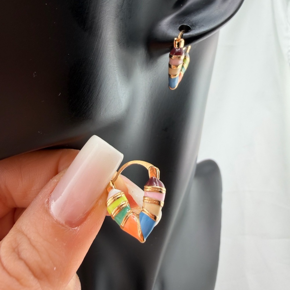Colorful Heart Hoop Earrings Gold Plated - Picture 3 of 12